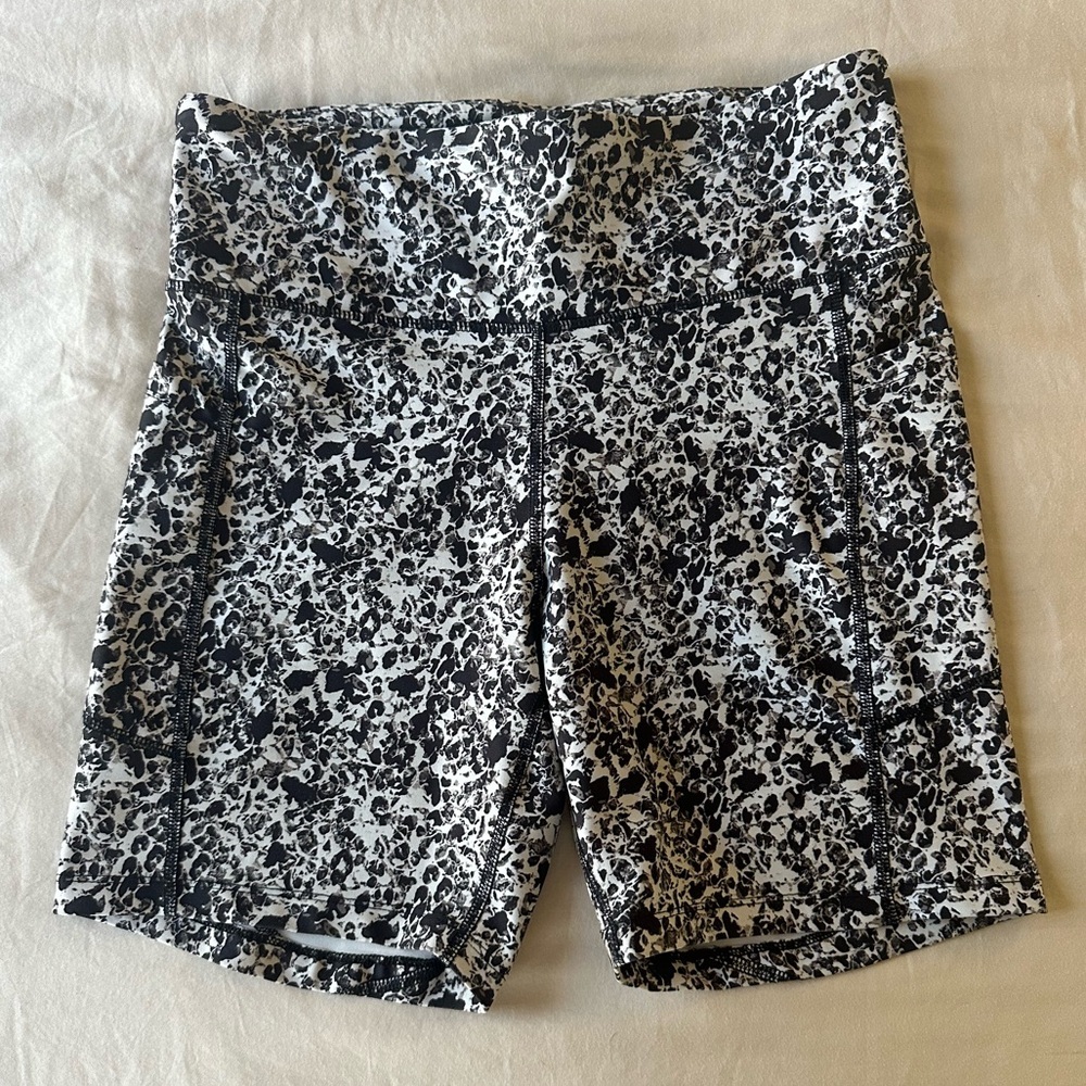 Marika Black and White Patterned Bike Shorts, Size L
